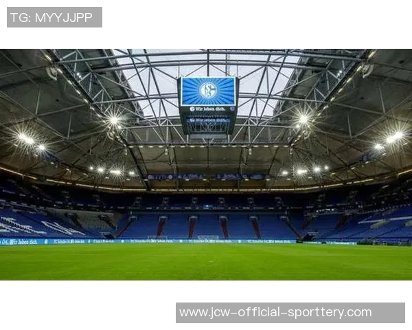 沙尔克&莱斯特名宿富克斯惊人加盟英乙垫底队新港,足球圈大新闻!