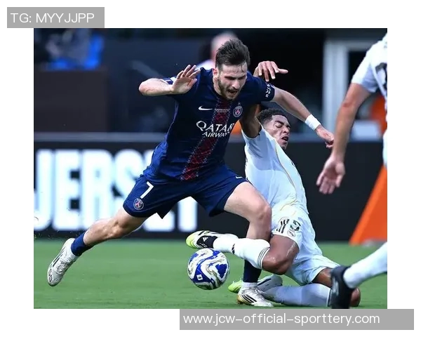 官方:德国裁判希伯特将执法欧冠第6轮毕包vs巴黎